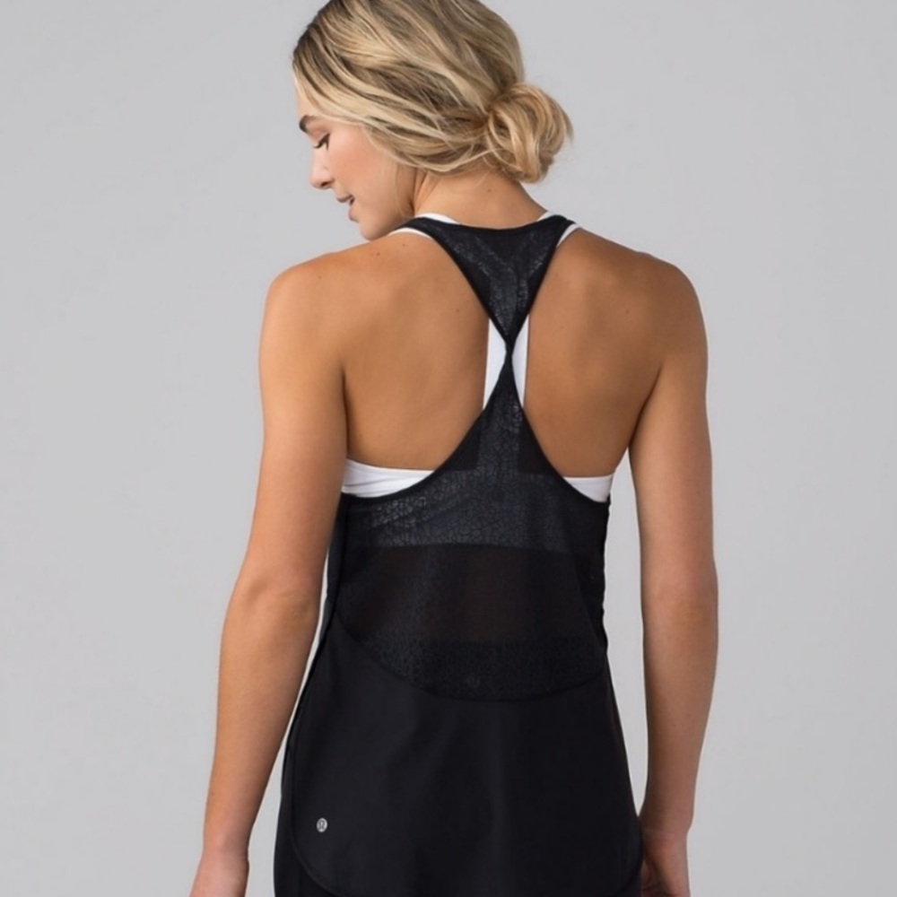 NWT Lululemon Twist and Train tank